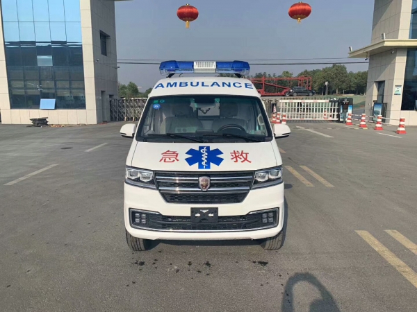 金杯小型救護車(chē)