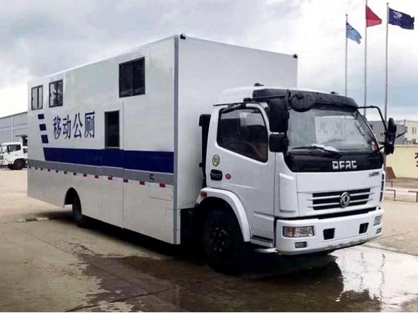東風(fēng)多利卡廁所車(chē)