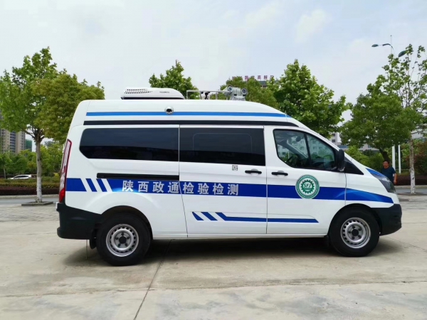 福特全順V348醫療體檢車(chē)