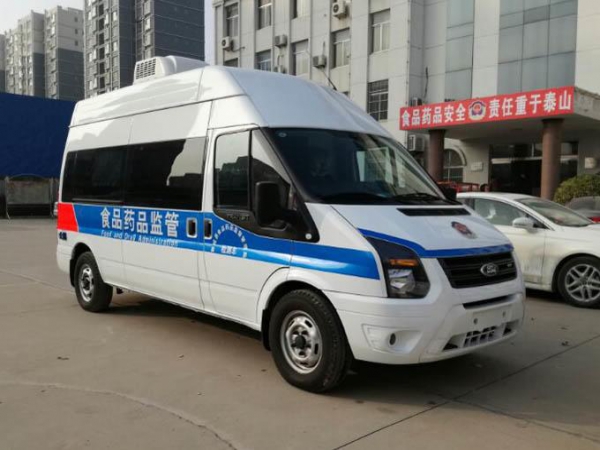 福特全順V348疫苗接種車(chē)