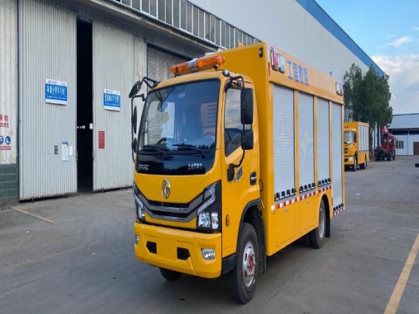 東風(fēng)多利卡1000方排澇車(chē)