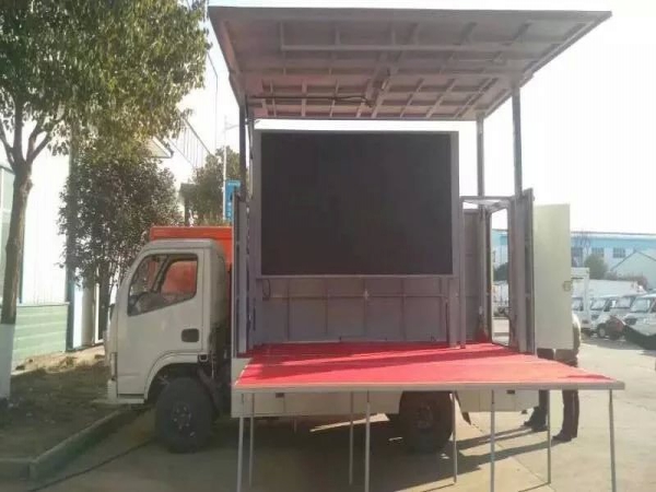 福田領(lǐng)航舞臺車(chē)